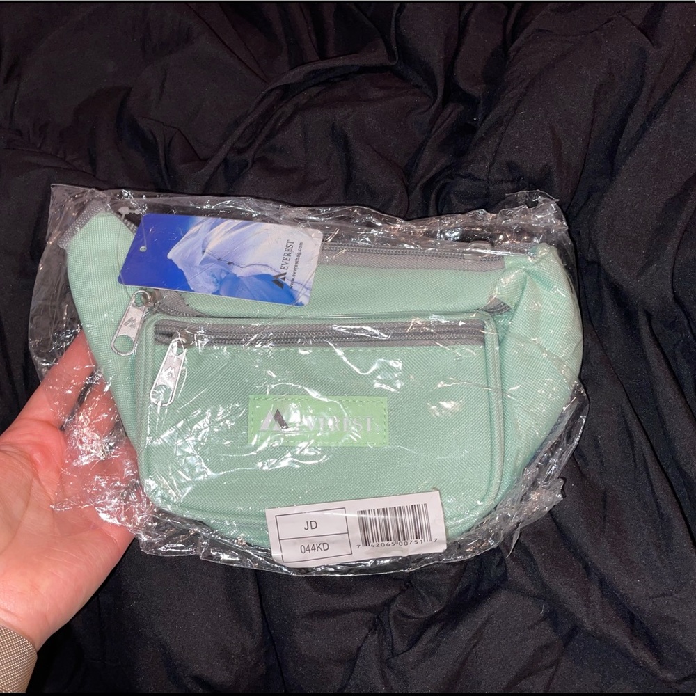 Everlast Fanny Pack
